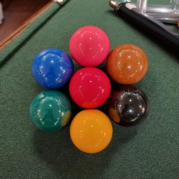 Aramith colour balls